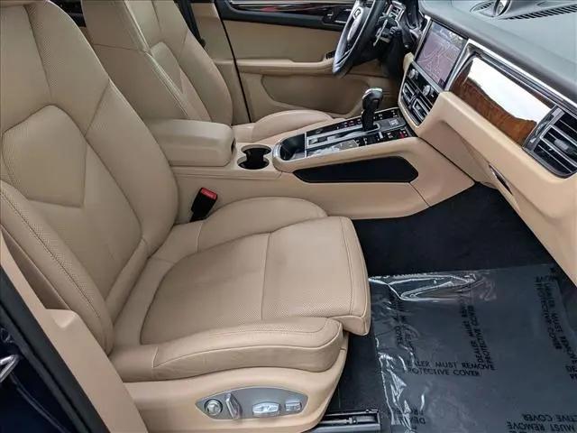 2023 Porsche Macan T