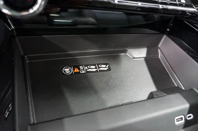 2026 Chevrolet Suburban RST, RWD