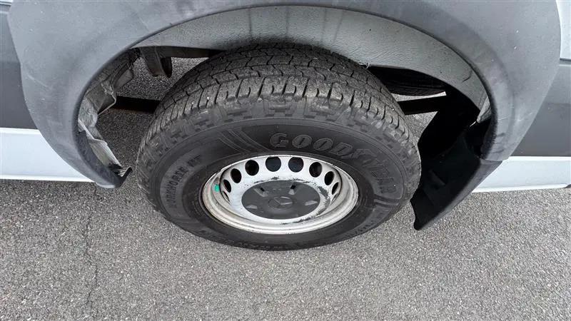 2012 Mercedes-Benz Sprinter 2500 Normal Roof