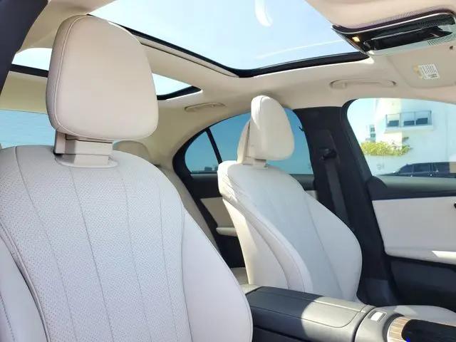 2025 Mercedes-Benz E 350 E 350