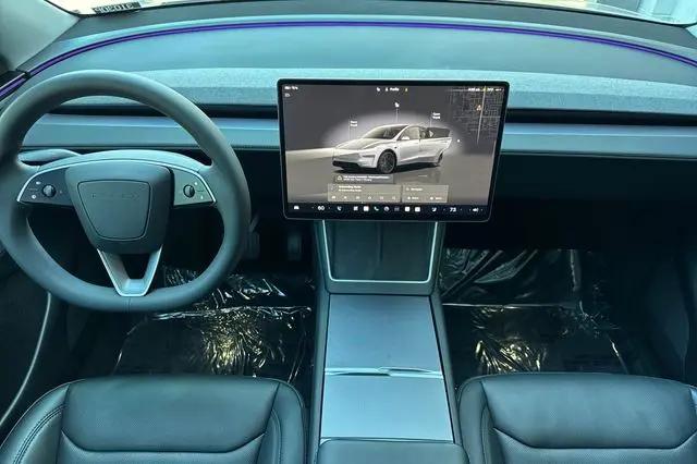2026 Tesla Model Y Premium Rear-Wheel Drive