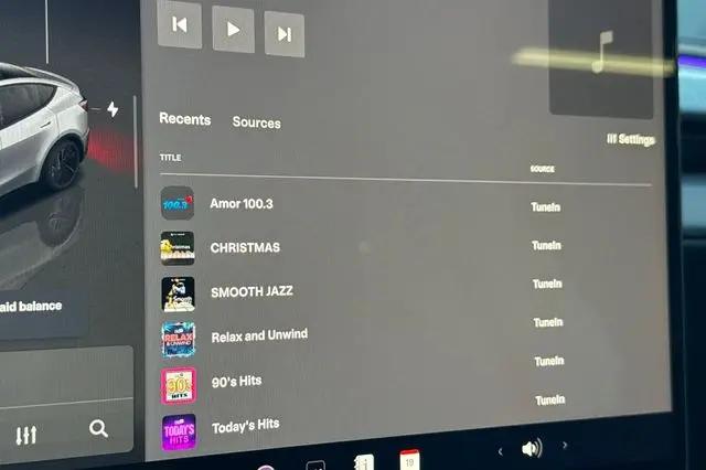 2026 Tesla Model Y Premium Rear-Wheel Drive