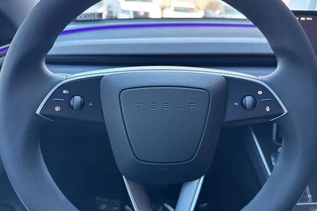 2026 Tesla Model Y Premium Rear-Wheel Drive