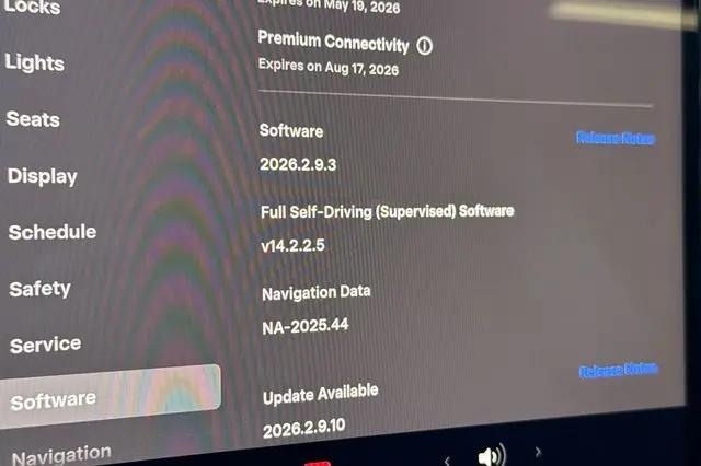 2026 Tesla Model Y Premium Rear-Wheel Drive