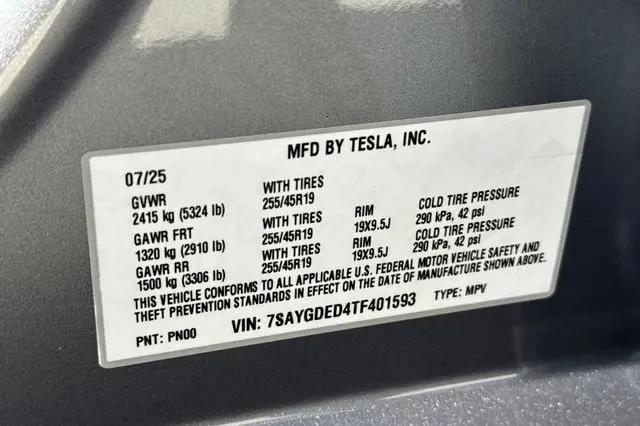 2026 Tesla Model Y Premium Rear-Wheel Drive