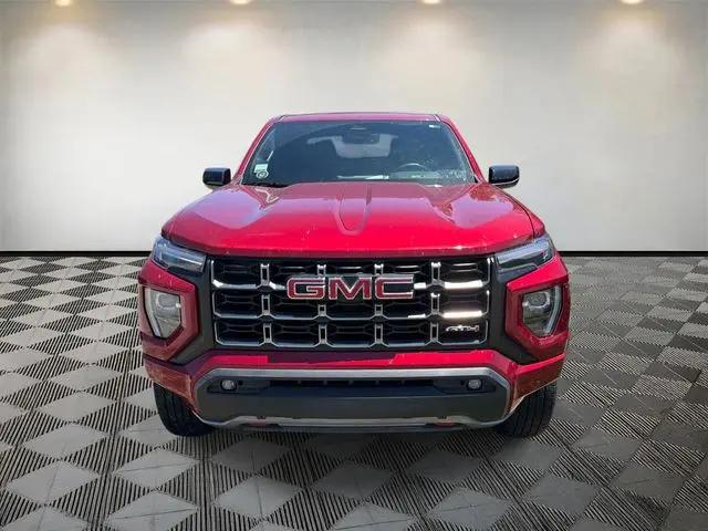 2025 GMC Canyon 4WD AT4