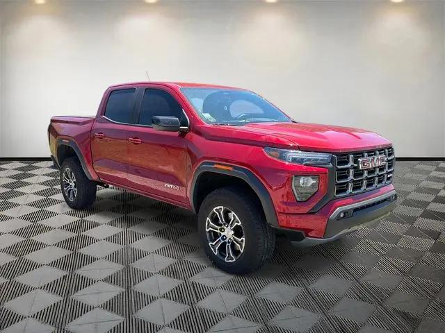 2025 GMC Canyon 4WD AT4