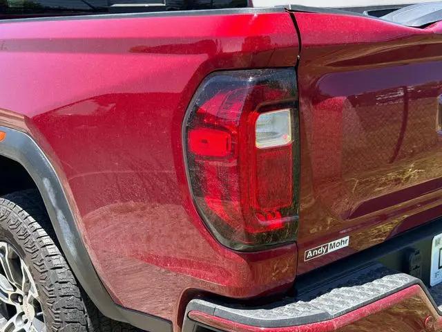 2025 GMC Canyon 4WD AT4