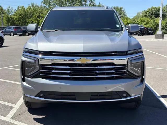 2026 Chevrolet Suburban LT, 4WD