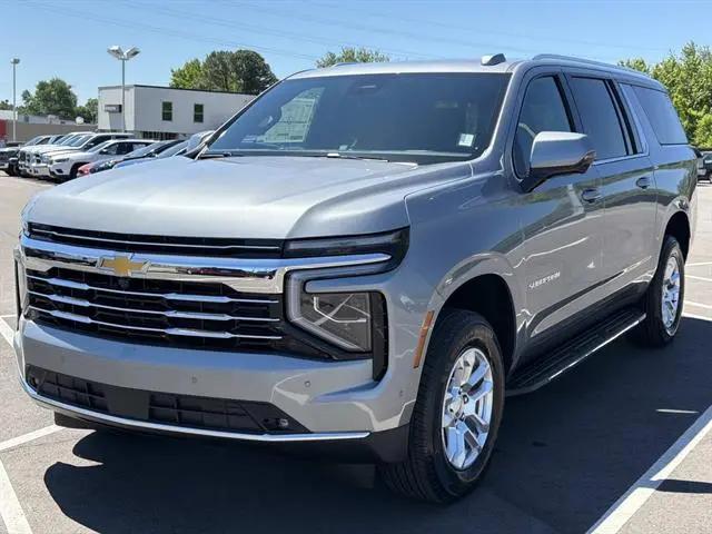 2026 Chevrolet Suburban LT, 4WD