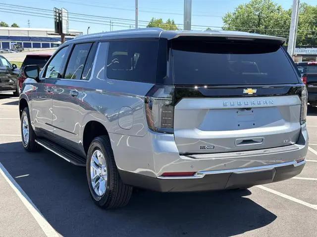 2026 Chevrolet Suburban LT, 4WD