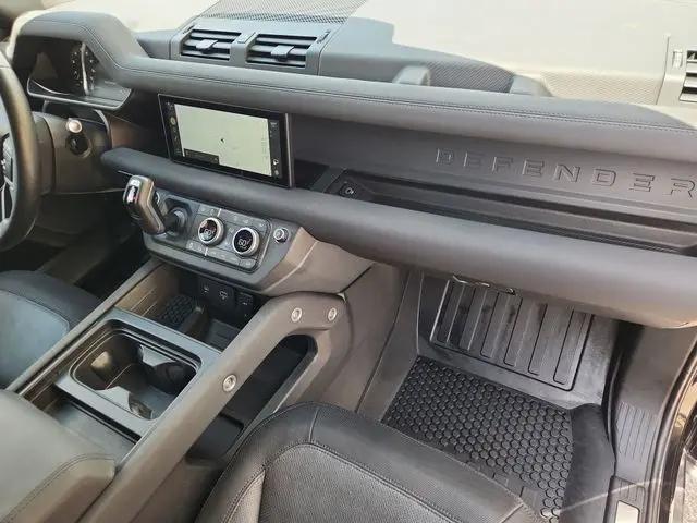 2023 Land Rover Defender 110 X-Dynamic SE