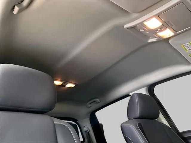 2021 Nissan Titan Crew Cab SV 4x2