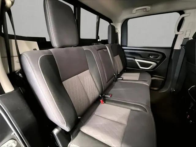2021 Nissan Titan Crew Cab SV 4x2