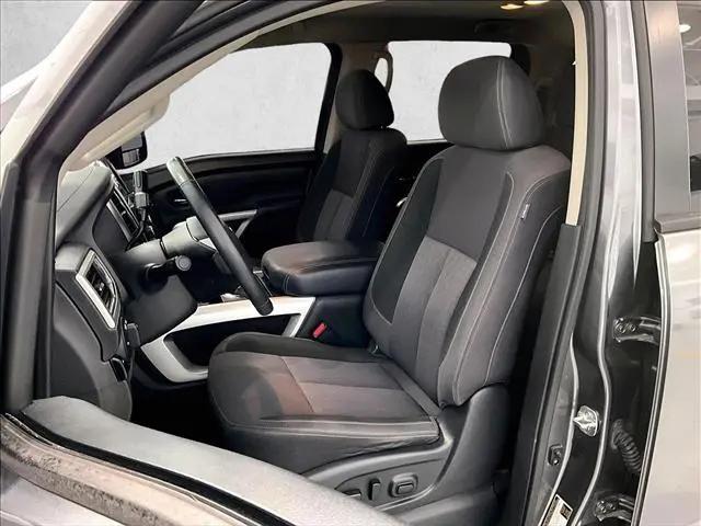 2021 Nissan Titan Crew Cab SV 4x2