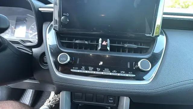 2024 Toyota Corolla Cross LE