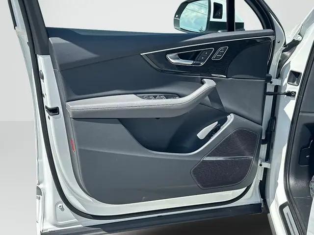 2025 Audi Q7 Premium Plus 55 TFSI quattro Tiptronic