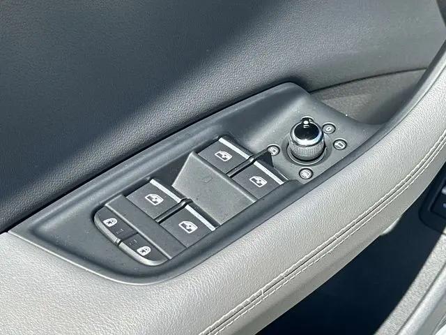2025 Audi Q7 Premium Plus 55 TFSI quattro Tiptronic