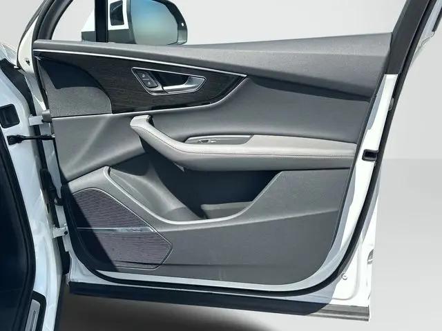 2025 Audi Q7 Premium Plus 55 TFSI quattro Tiptronic