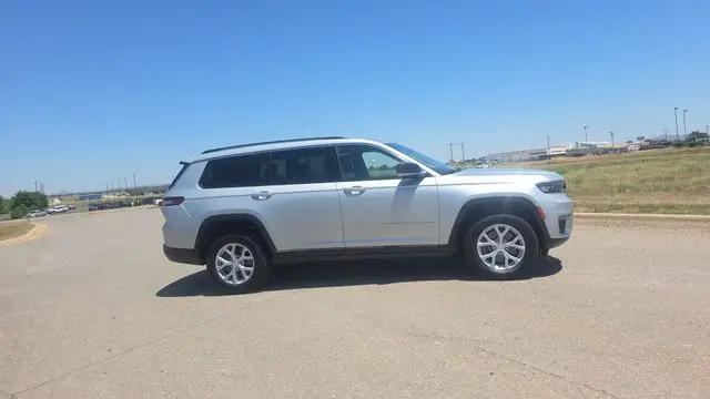 2023 Jeep Grand Cherokee L Limited 4x2