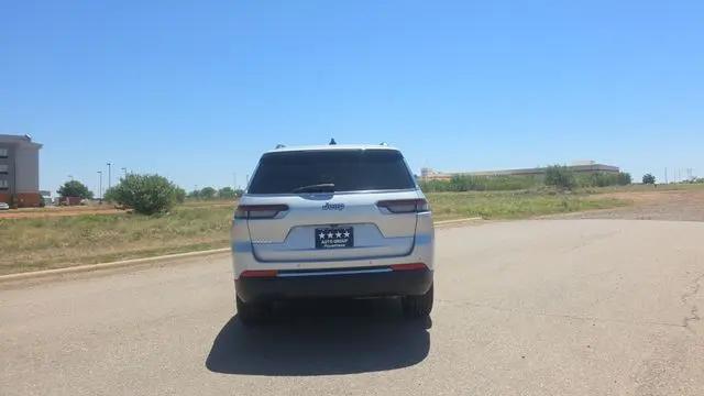 2023 Jeep Grand Cherokee L Limited 4x2