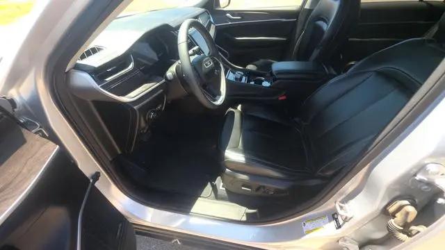 2023 Jeep Grand Cherokee L Limited 4x2