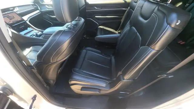 2023 Jeep Grand Cherokee L Limited 4x2