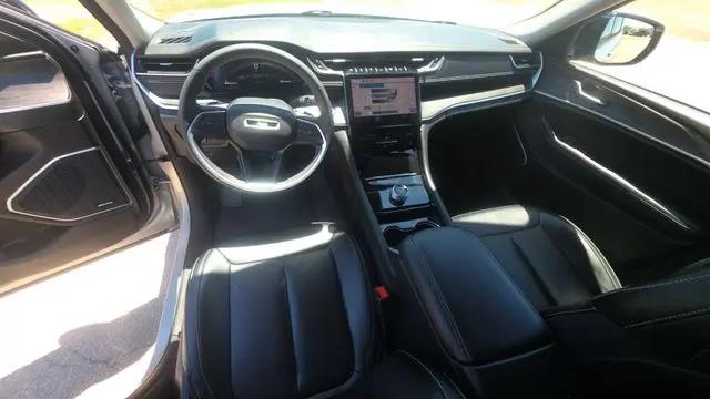 2023 Jeep Grand Cherokee L Limited 4x2