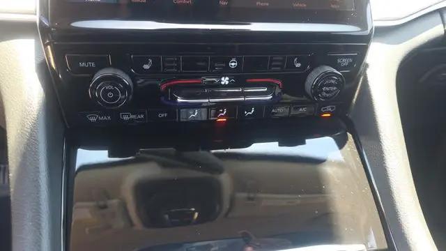2023 Jeep Grand Cherokee L Limited 4x2