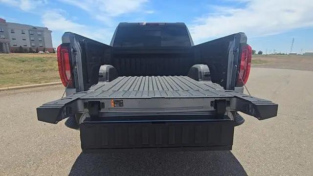 2024 GMC Sierra 1500 4WD Crew Cab Short Box AT4
