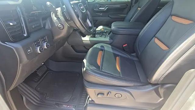2024 GMC Sierra 1500 4WD Crew Cab Short Box AT4