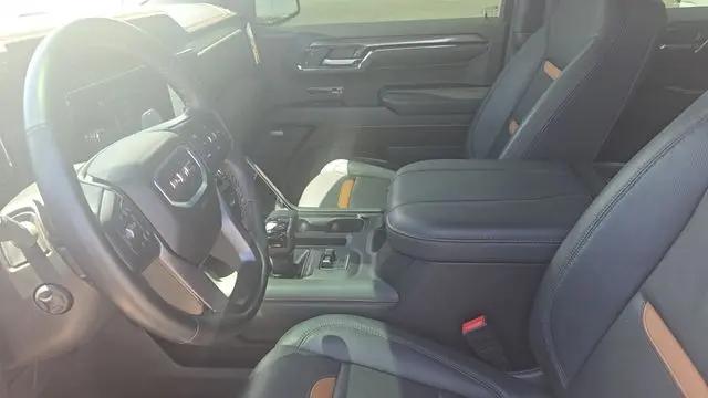 2024 GMC Sierra 1500 4WD Crew Cab Short Box AT4