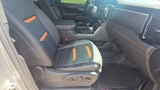 2024 GMC Sierra 1500 4WD Crew Cab Short Box AT4