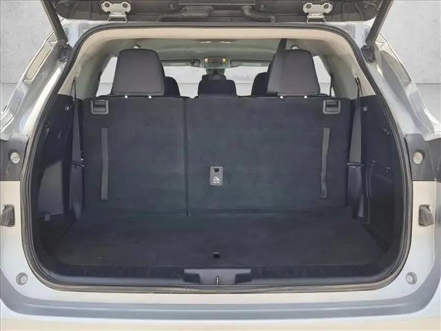 2020 Toyota Highlander LE