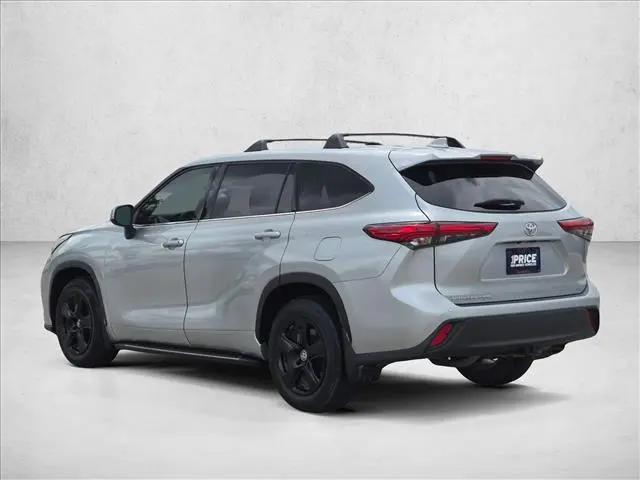 2020 Toyota Highlander LE