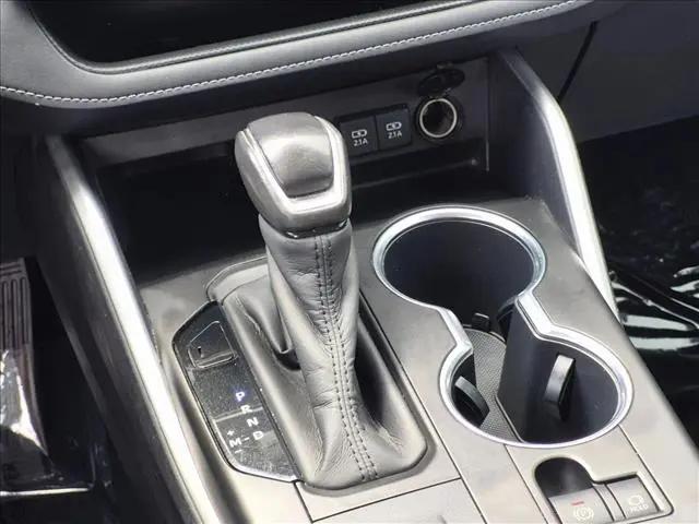 2020 Toyota Highlander LE