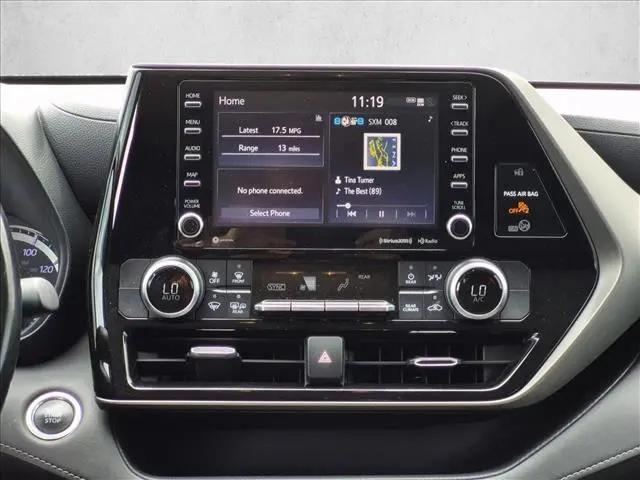 2020 Toyota Highlander LE