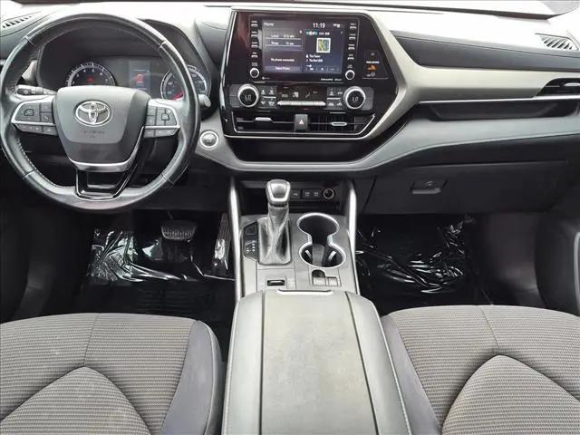 2020 Toyota Highlander LE