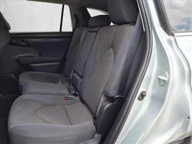 2020 Toyota Highlander LE