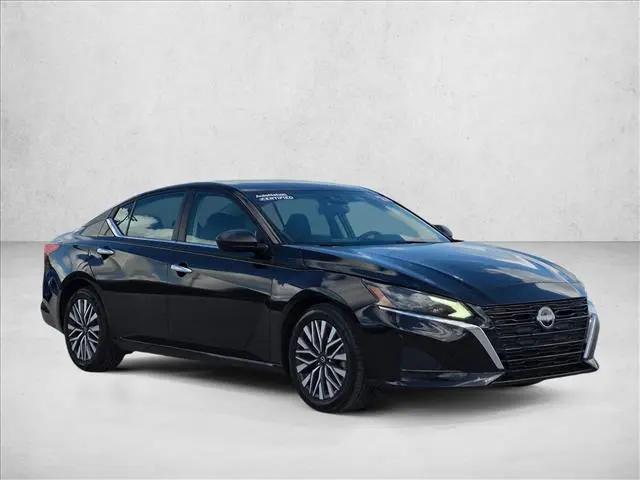 2024 Nissan Altima SV FWD