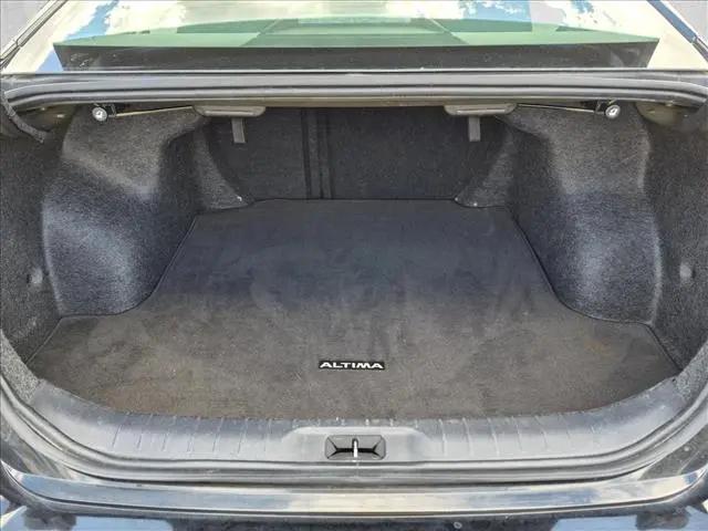 2024 Nissan Altima SV FWD