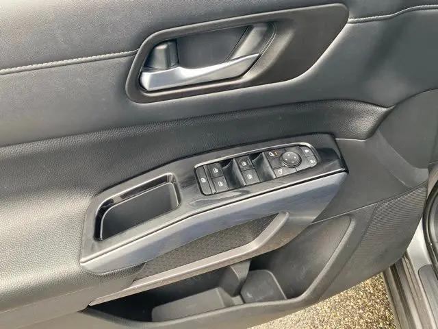 2022 Nissan Pathfinder SL 4WD