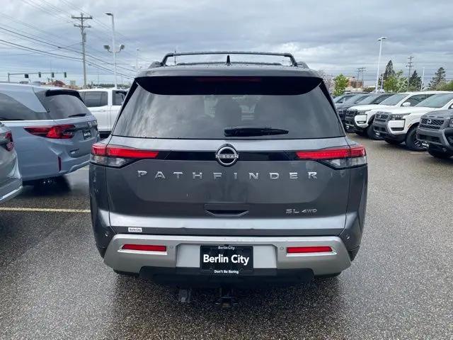 2022 Nissan Pathfinder SL 4WD