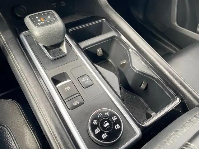2022 Nissan Pathfinder SL 4WD