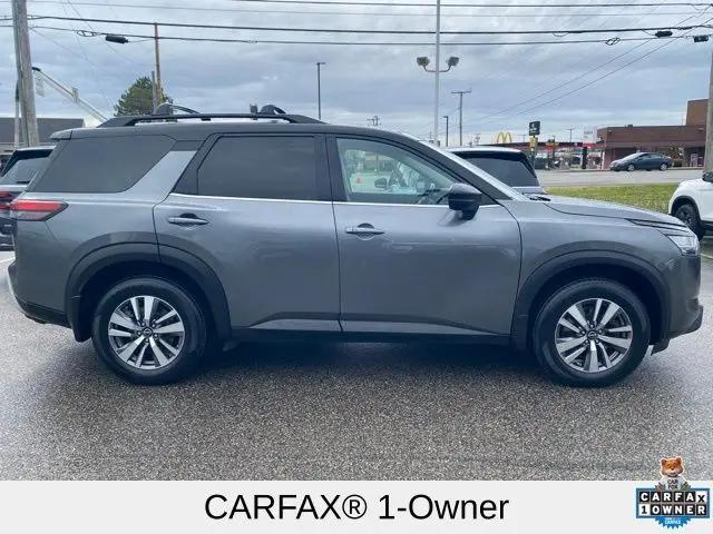 2022 Nissan Pathfinder SL 4WD
