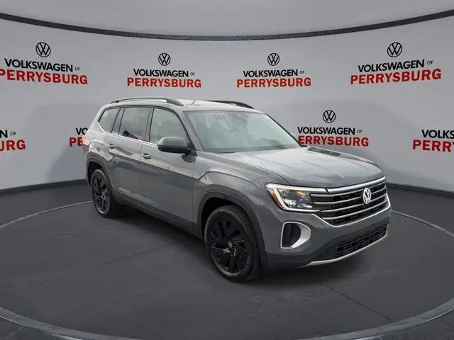 2026 Volkswagen Atlas SE with Technology