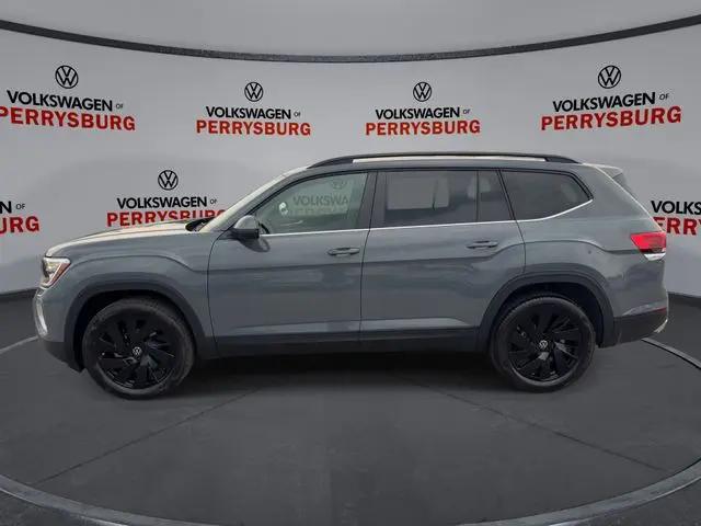 2026 Volkswagen Atlas SE with Technology