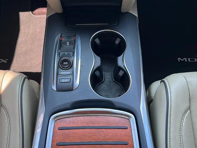 2017 Acura MDX w/Advance  Entertainment Pkgs