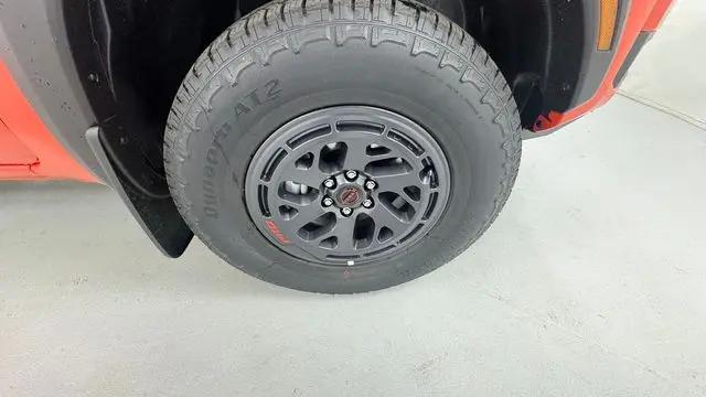 2026 Nissan Frontier Crew Cab PRO-4X 4x4