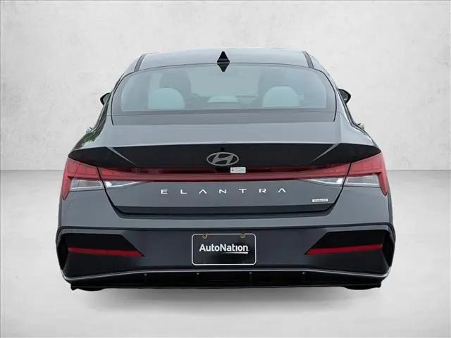 2025 Hyundai Elantra Hybrid Limited